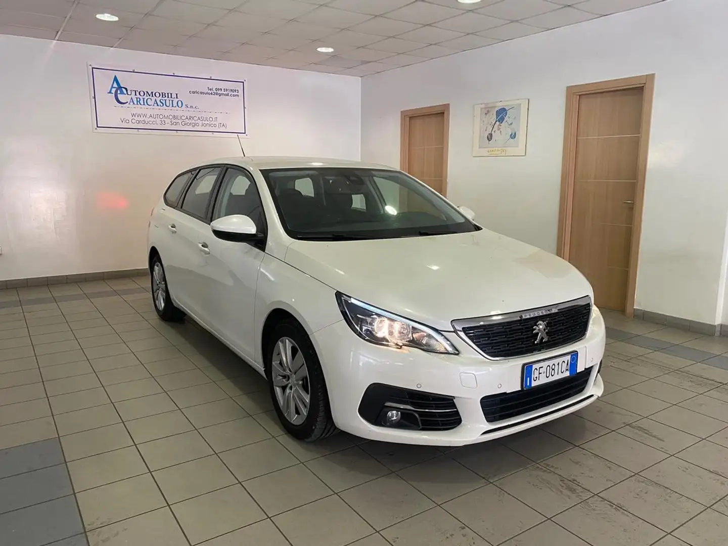 Peugeot 308 BlueHDi 130 SW Business Bianco - 1
