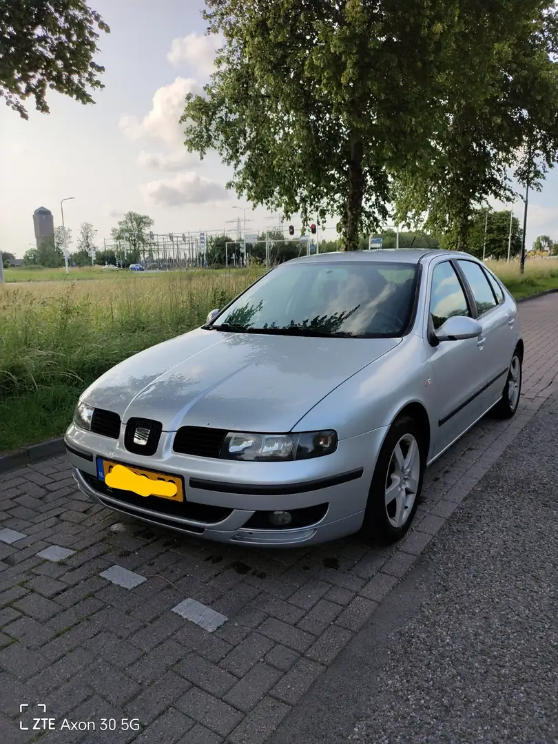 SEAT Leon 1.6-16V Sport Zilver - 2