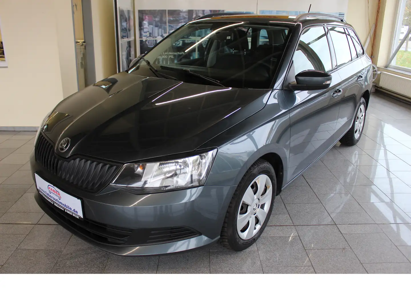 Skoda Fabia Active*Klima*DAB*Touchschreen*USB*AUX* Gris - 1
