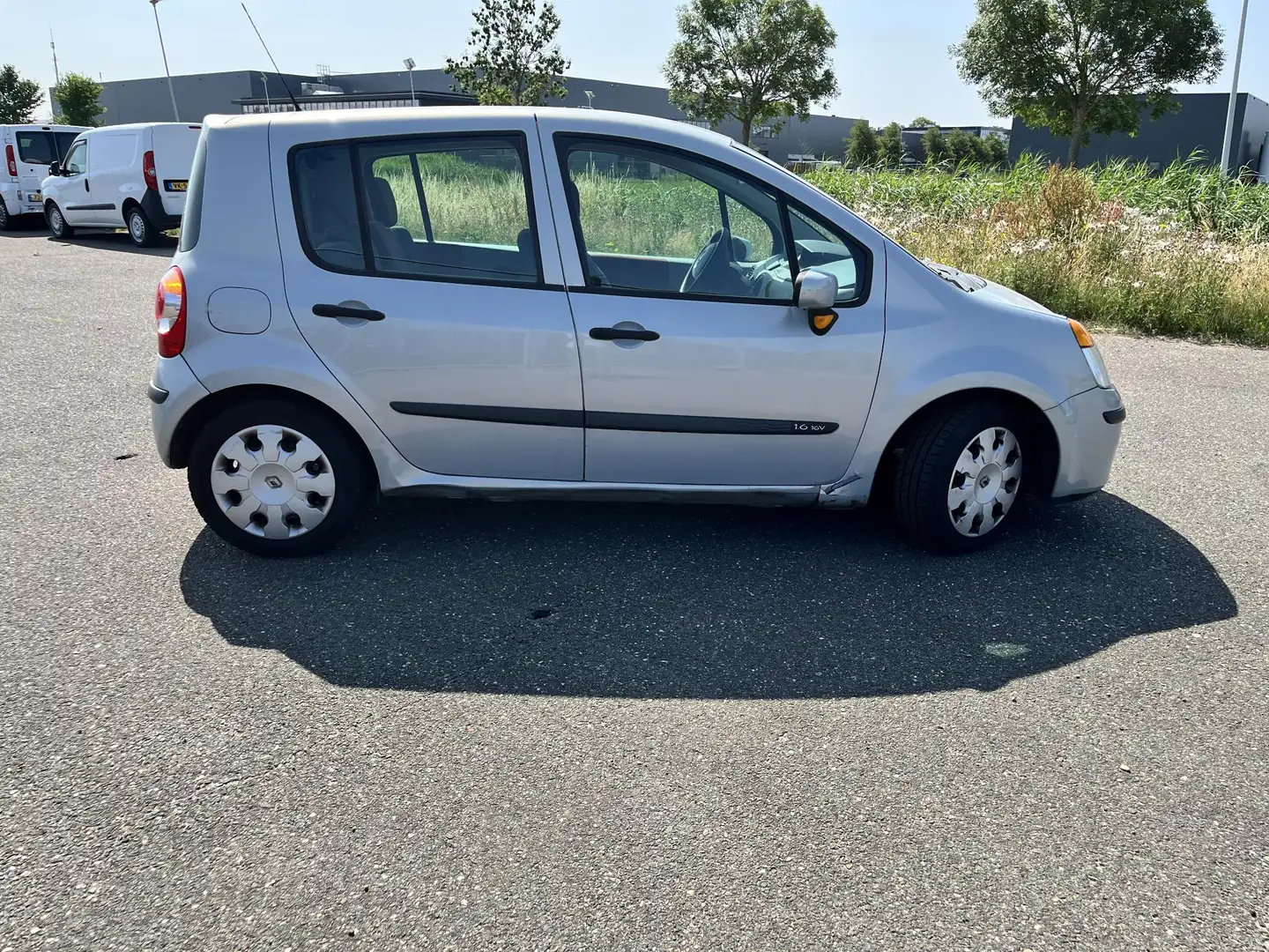 Renault Modus 1.6-16V Tech Road Grijs - 2