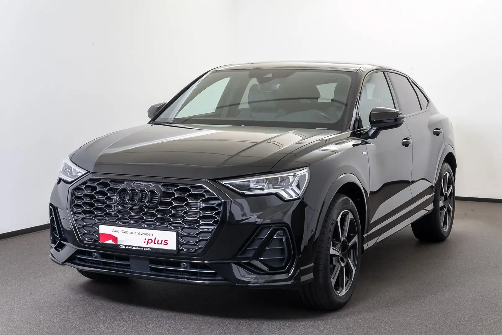 Audi Q3 S line 35 TFSI S tr. PDC LED RFK Black - 2