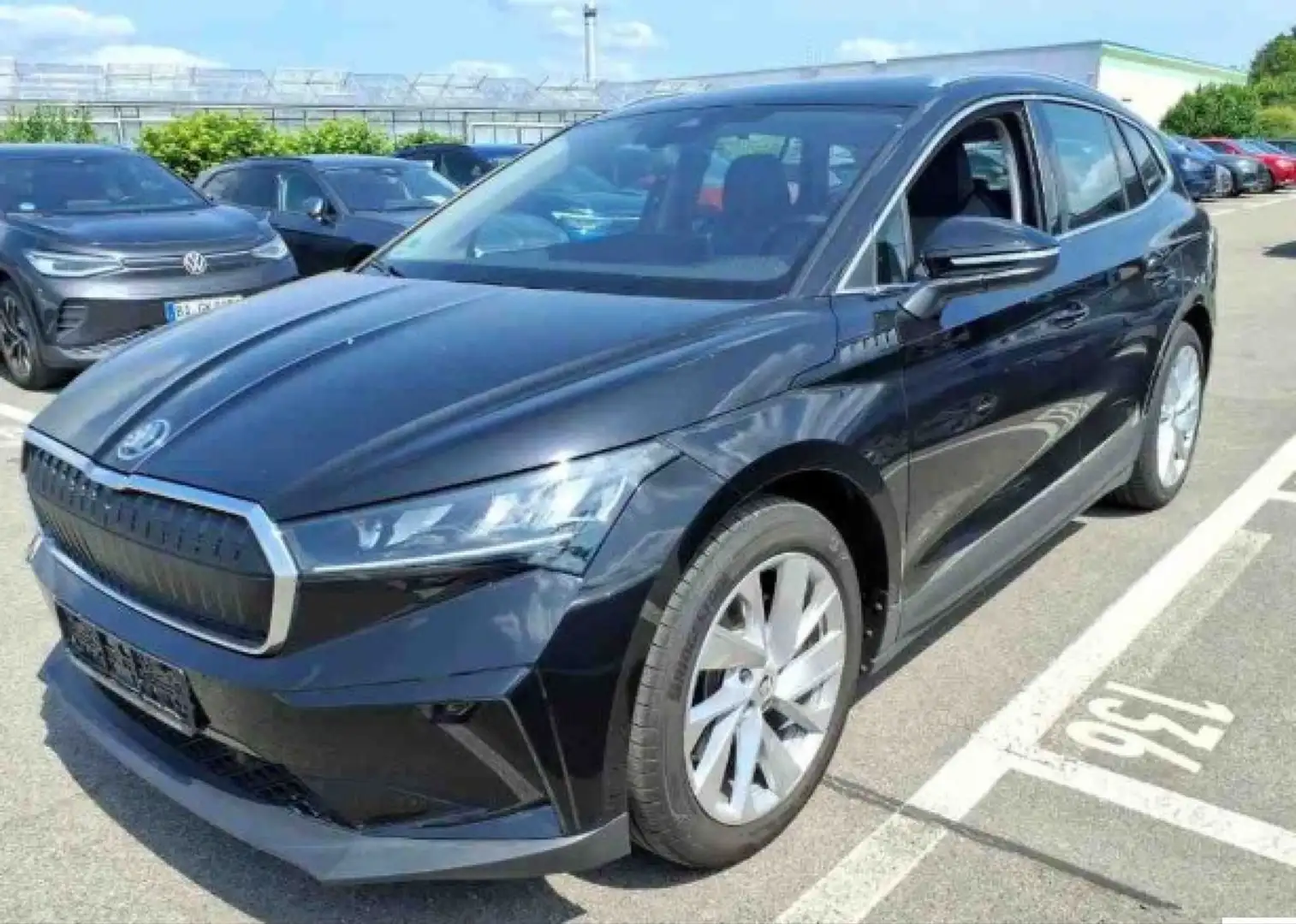 Skoda Enyaq iV 80 Loft Navi*AHK*Pano*Kamera*Keyless* Zwart - 2
