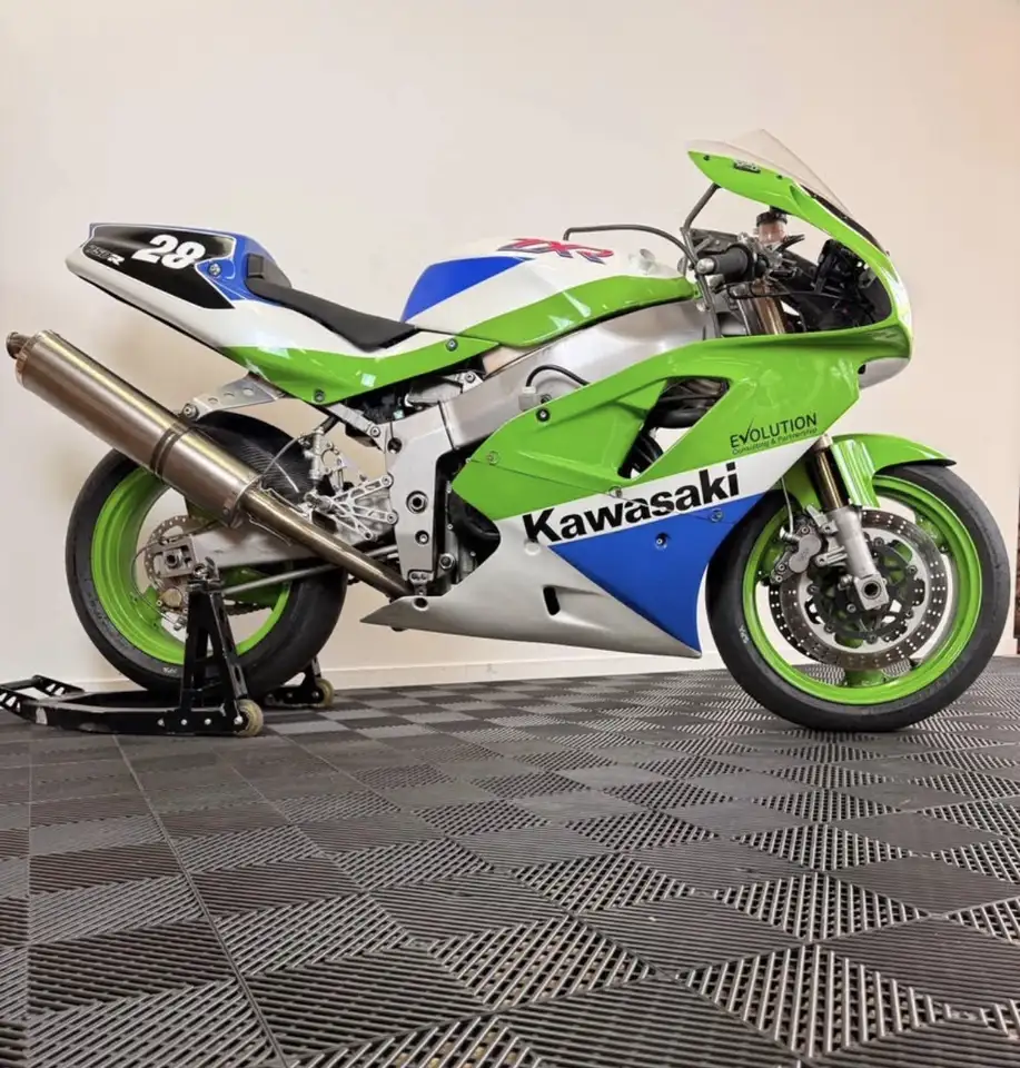 Kawasaki Ninja ZX-7R