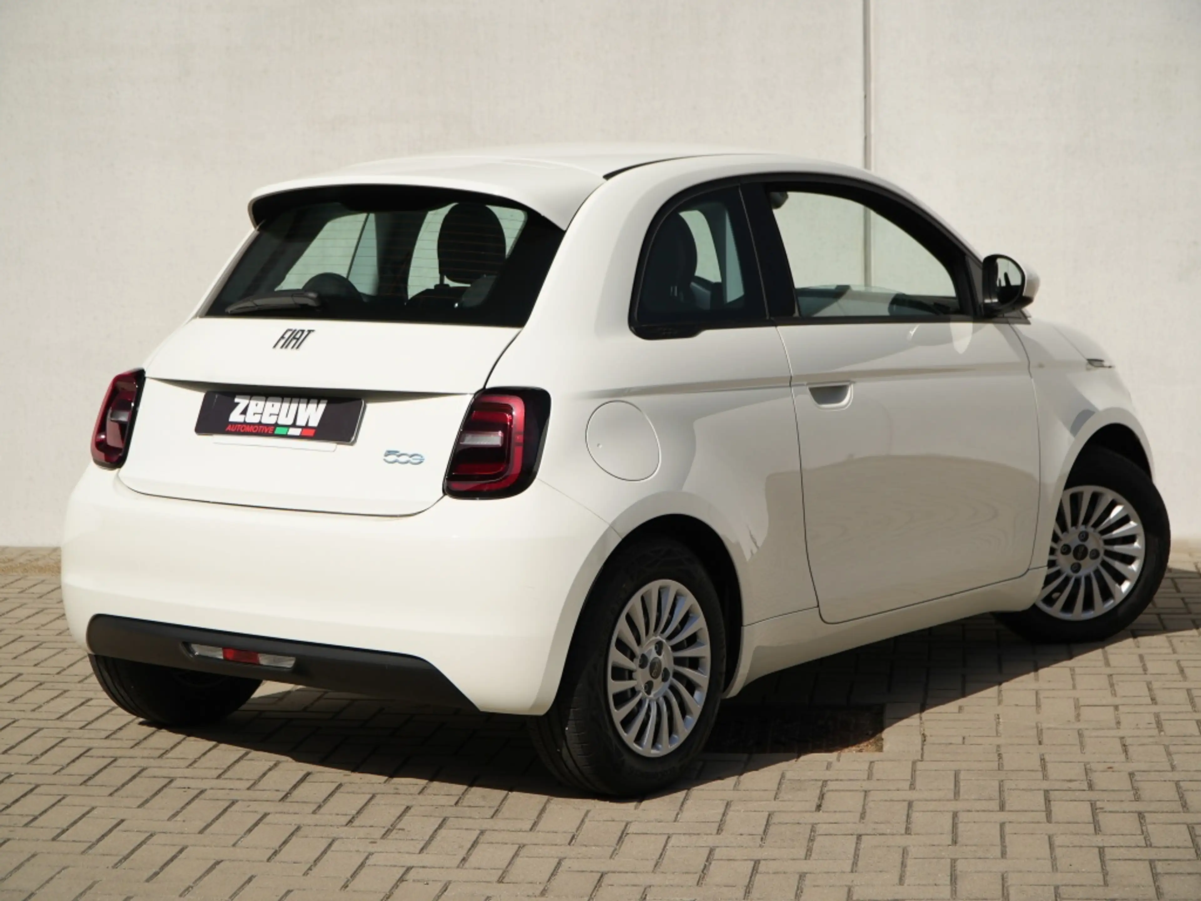 Fiat 500e 42 kWh | Carplay | Cruise | Clima | DAB | Bluetoot — photo 6
