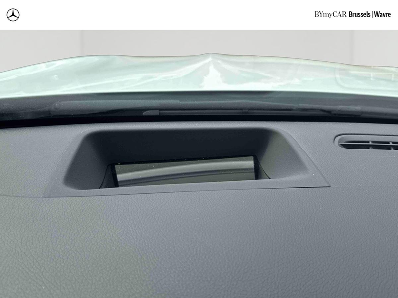 Mercedes-Benz A 250 A e AMG Line — photo 15