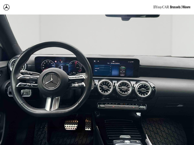 Mercedes-Benz A 250 A e AMG Line — photo 10