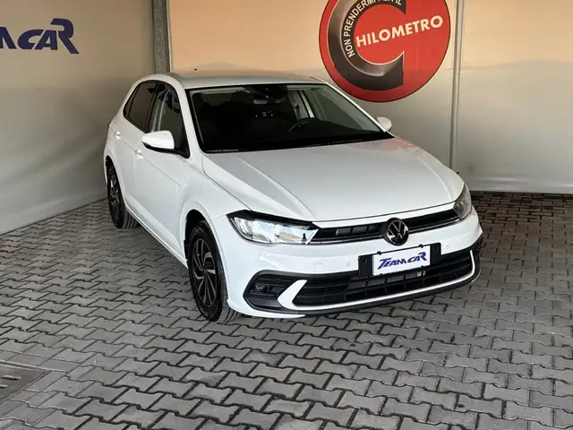 Volkswagen Polo view 13