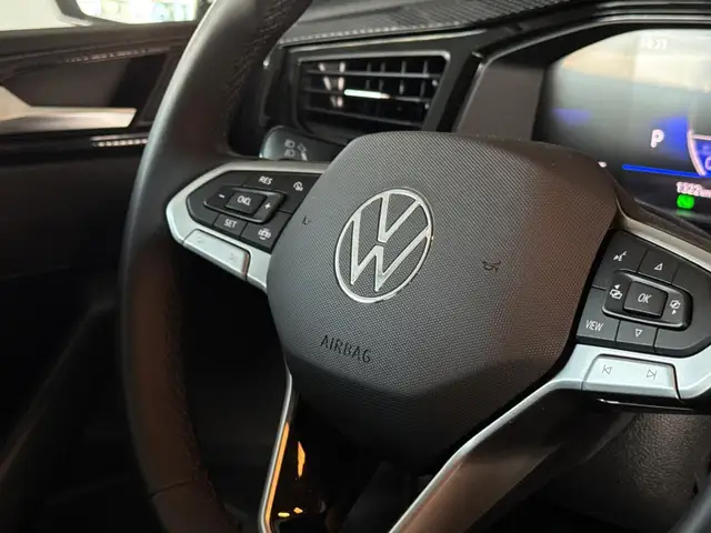 Volkswagen Polo view 12