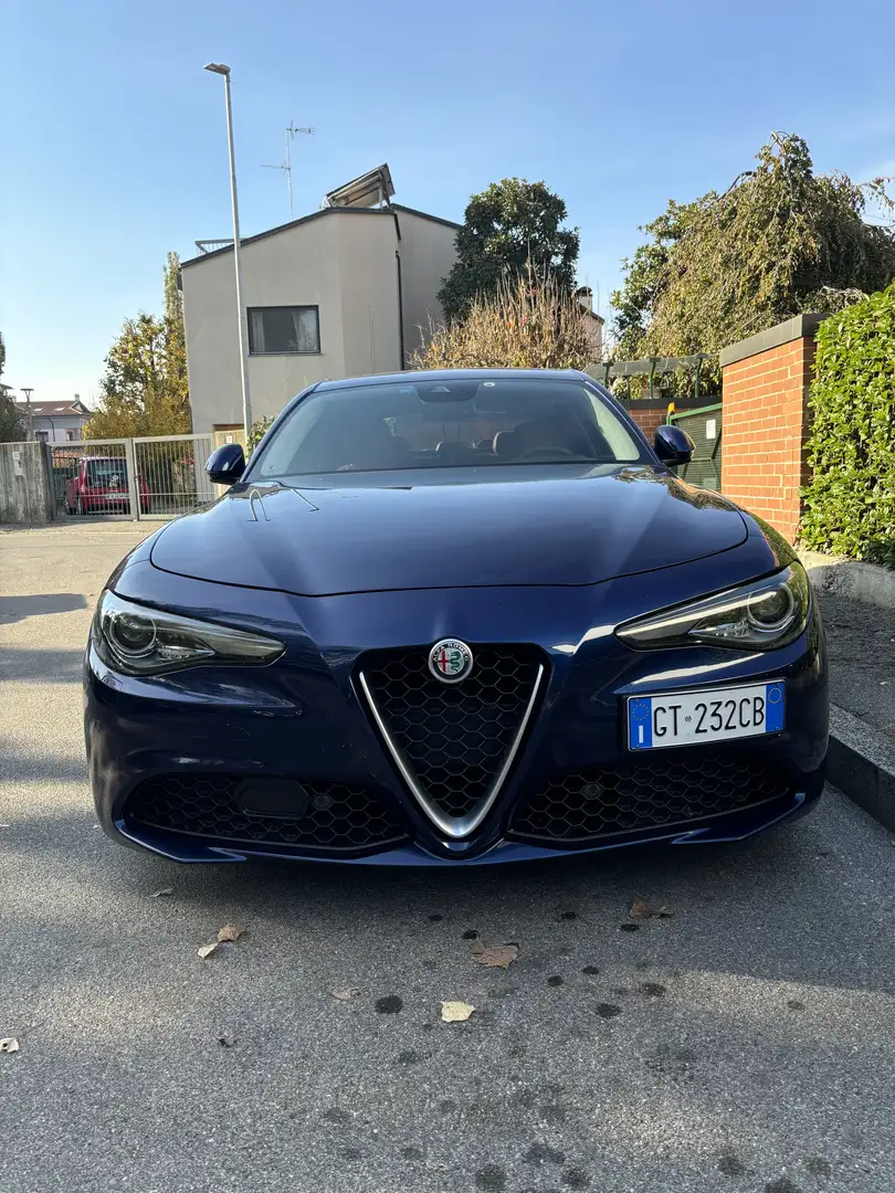 Alfa Romeo Giulia sport launch edition Blu/Azzurro - 2
