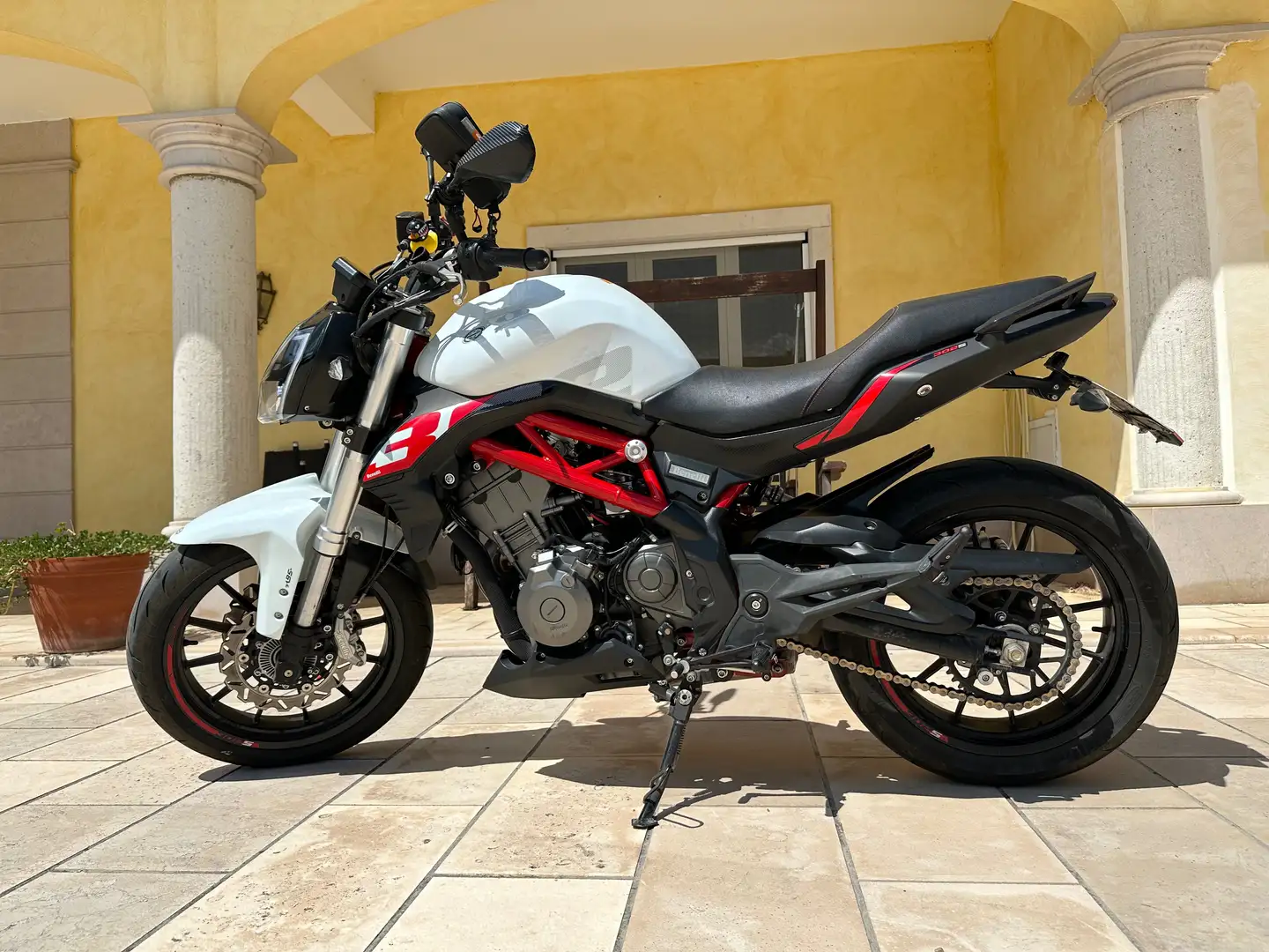 Benelli BN 302 302S ABS - 2