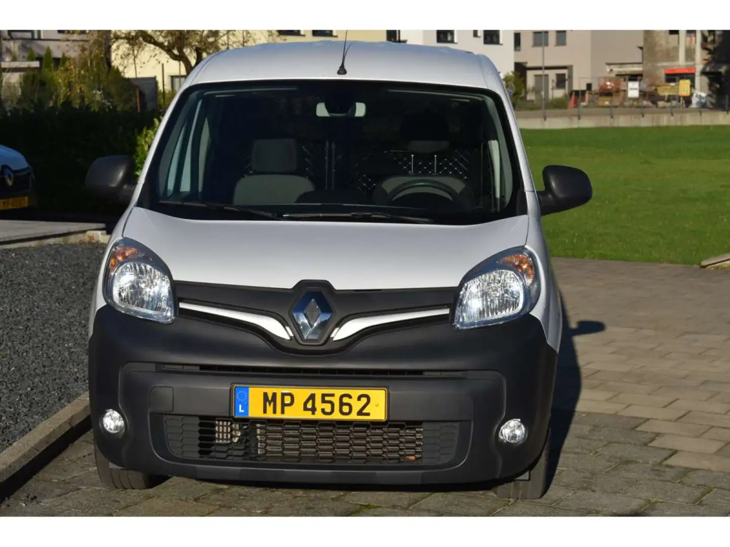 Renault Kangoo 1,2 TCe 17000km Airco 9317€ Hors taxes Blanc - 2