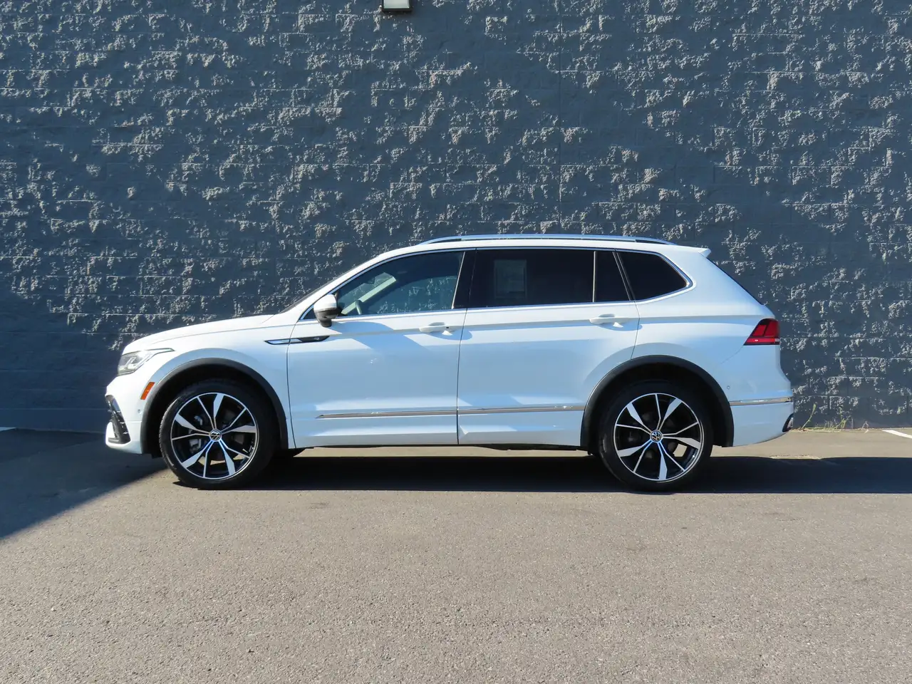 Volkswagen Tiguan photo Volkswagen Tiguan
