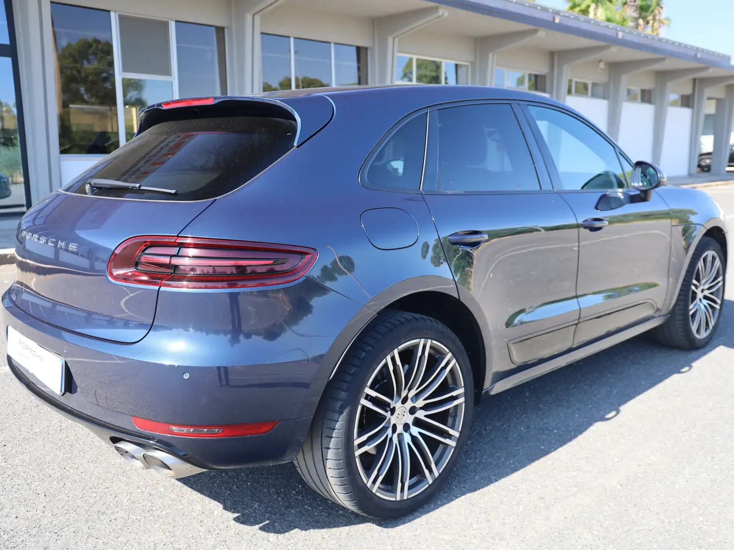 Porsche Macan ANNUNCIO SOLO PER COMMERCIANTI. PREZZO FISSO. Blu/Azzurro - 2