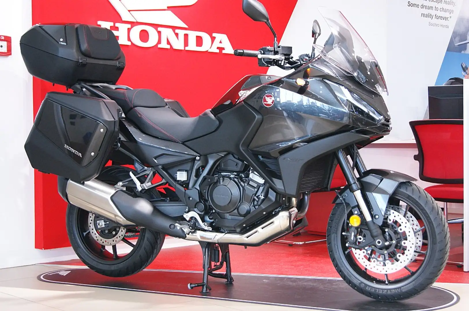 Honda NT 1100 Black - 2