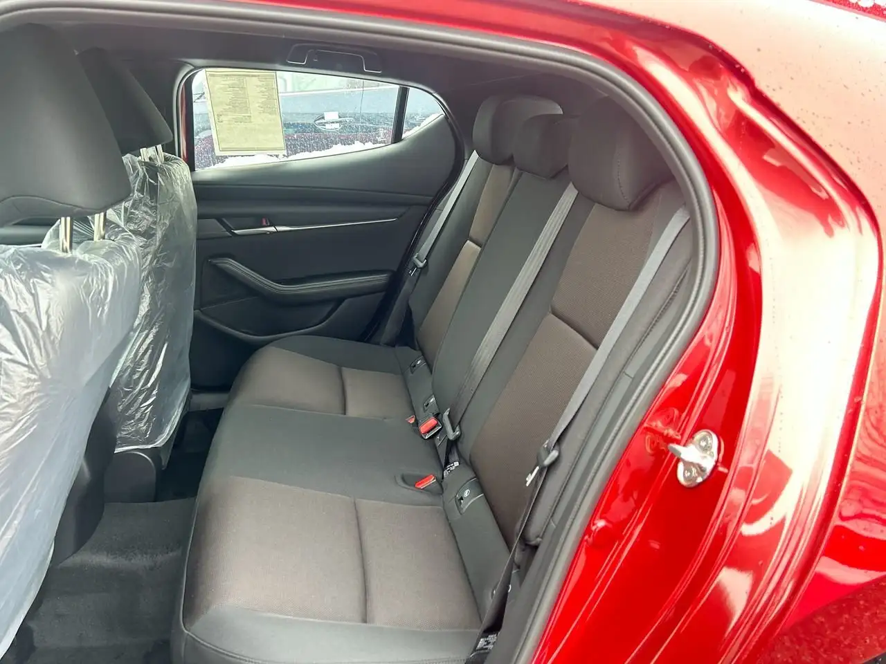 Mazda 3 снимка Mazda 3