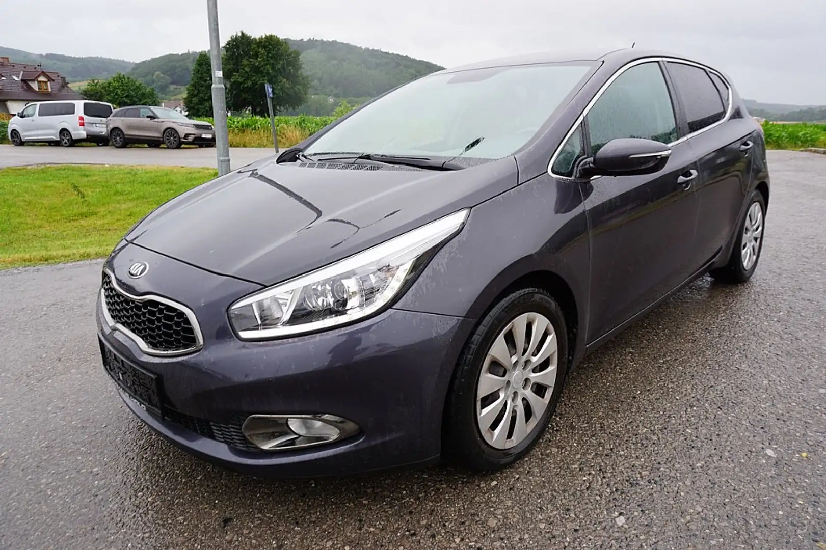Kia Ceed / cee'd cee'd / Ceed 1,4 CRDi Dynamic Grau - 2