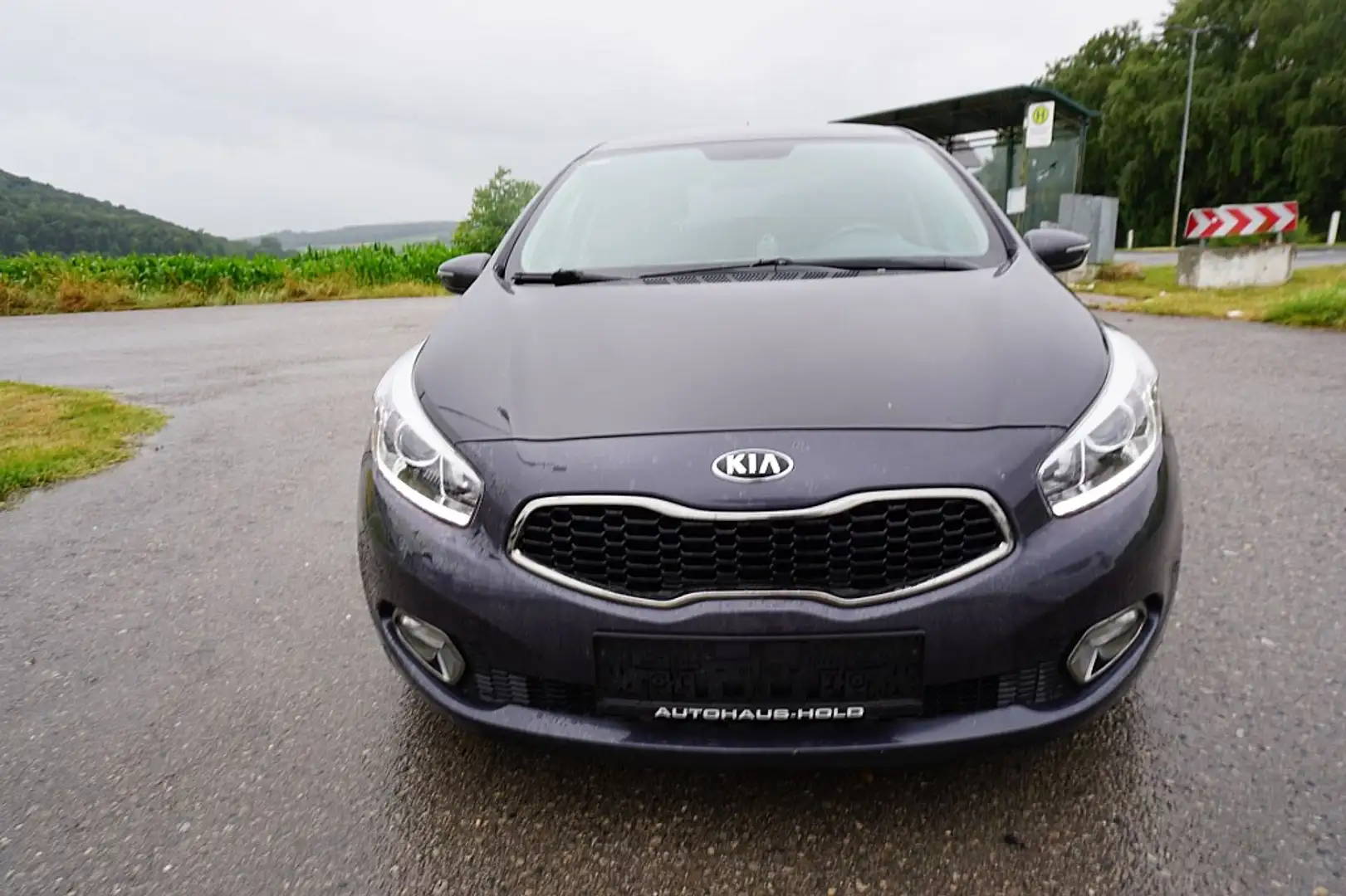 Kia Ceed / cee'd cee'd / Ceed 1,4 CRDi Dynamic Grau - 1