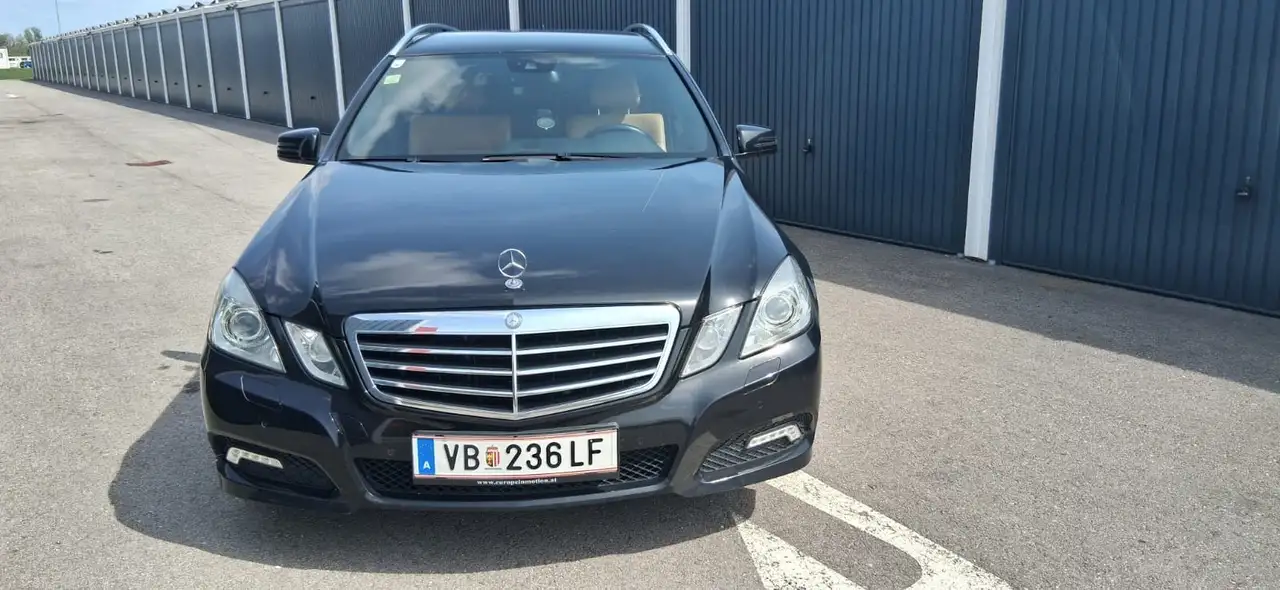 Mercedes-Benz E 200