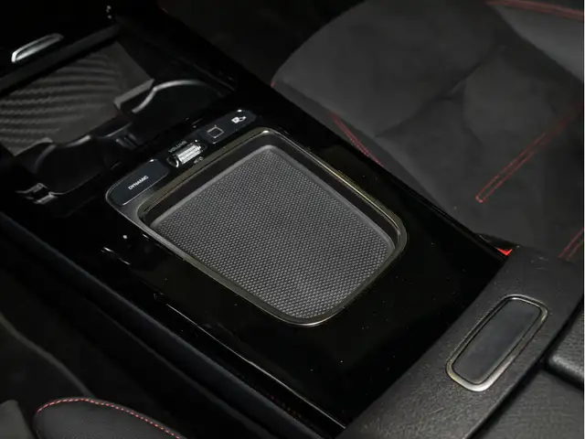 Mercedes-Benz Cla view 19