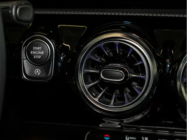 Mercedes-Benz Cla view 16