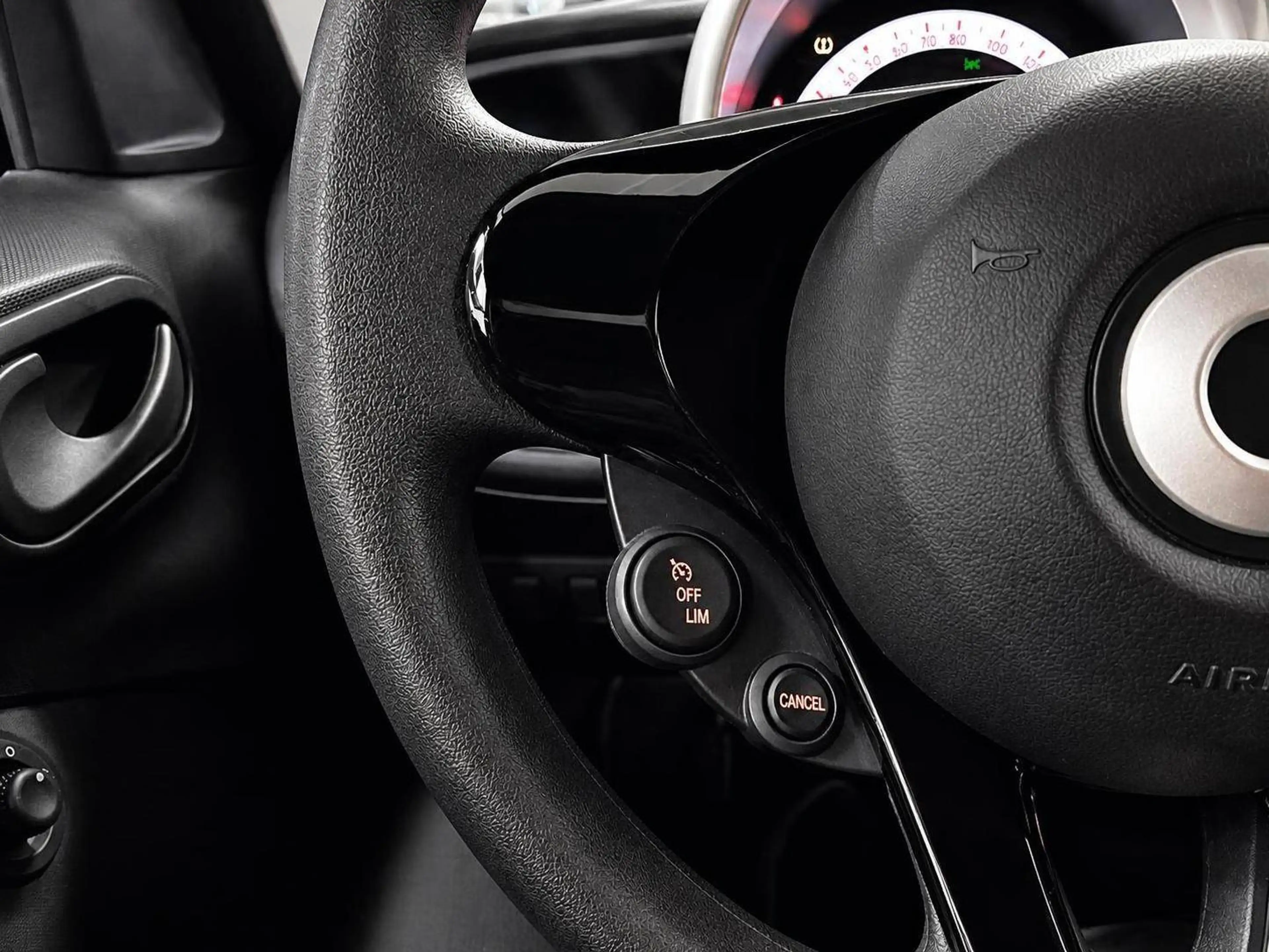 smart forFour * BT + USB + FM + 4 Sitze * — photo 11