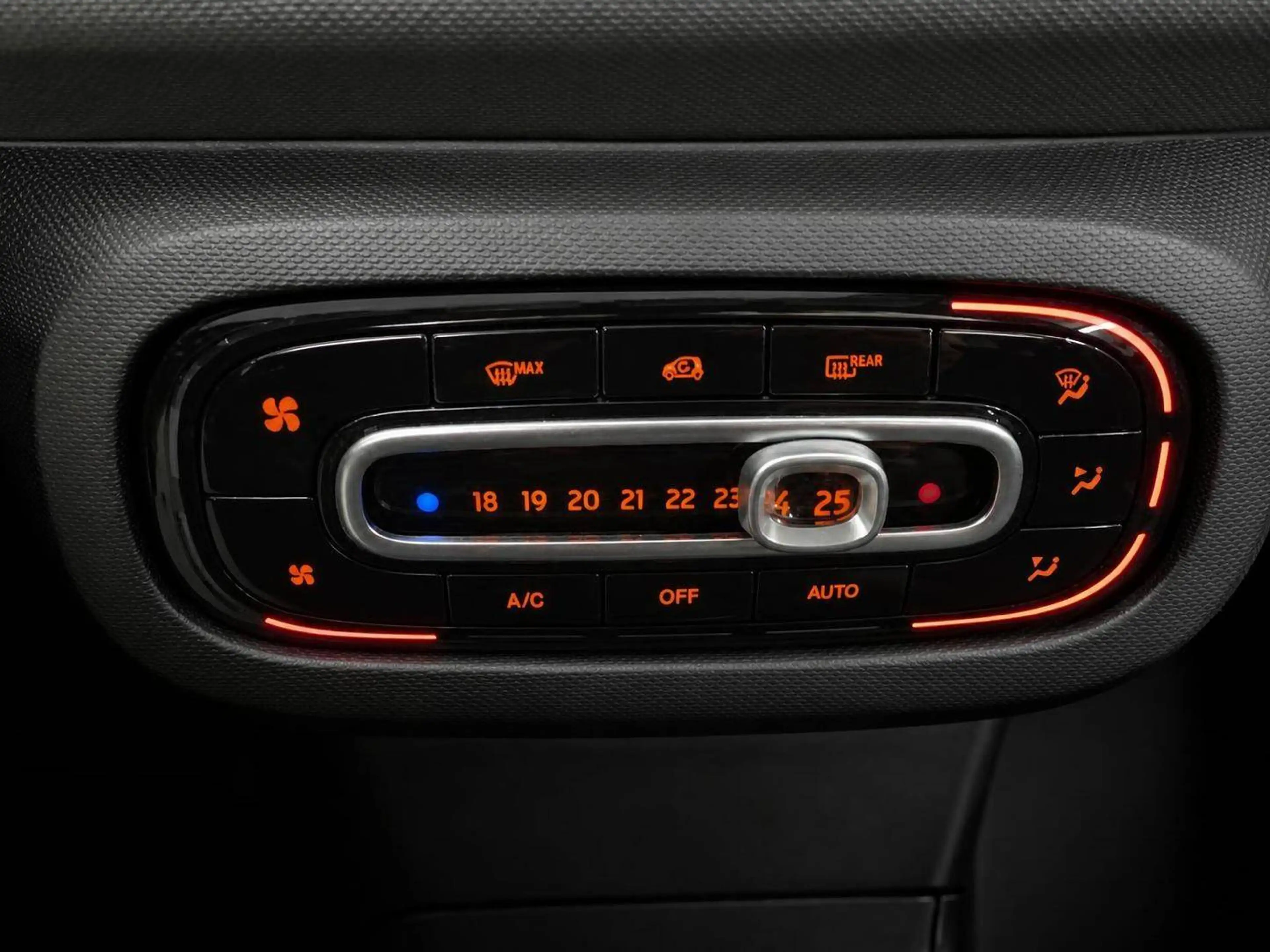 smart forFour * BT + USB + FM + 4 Sitze * — photo 15