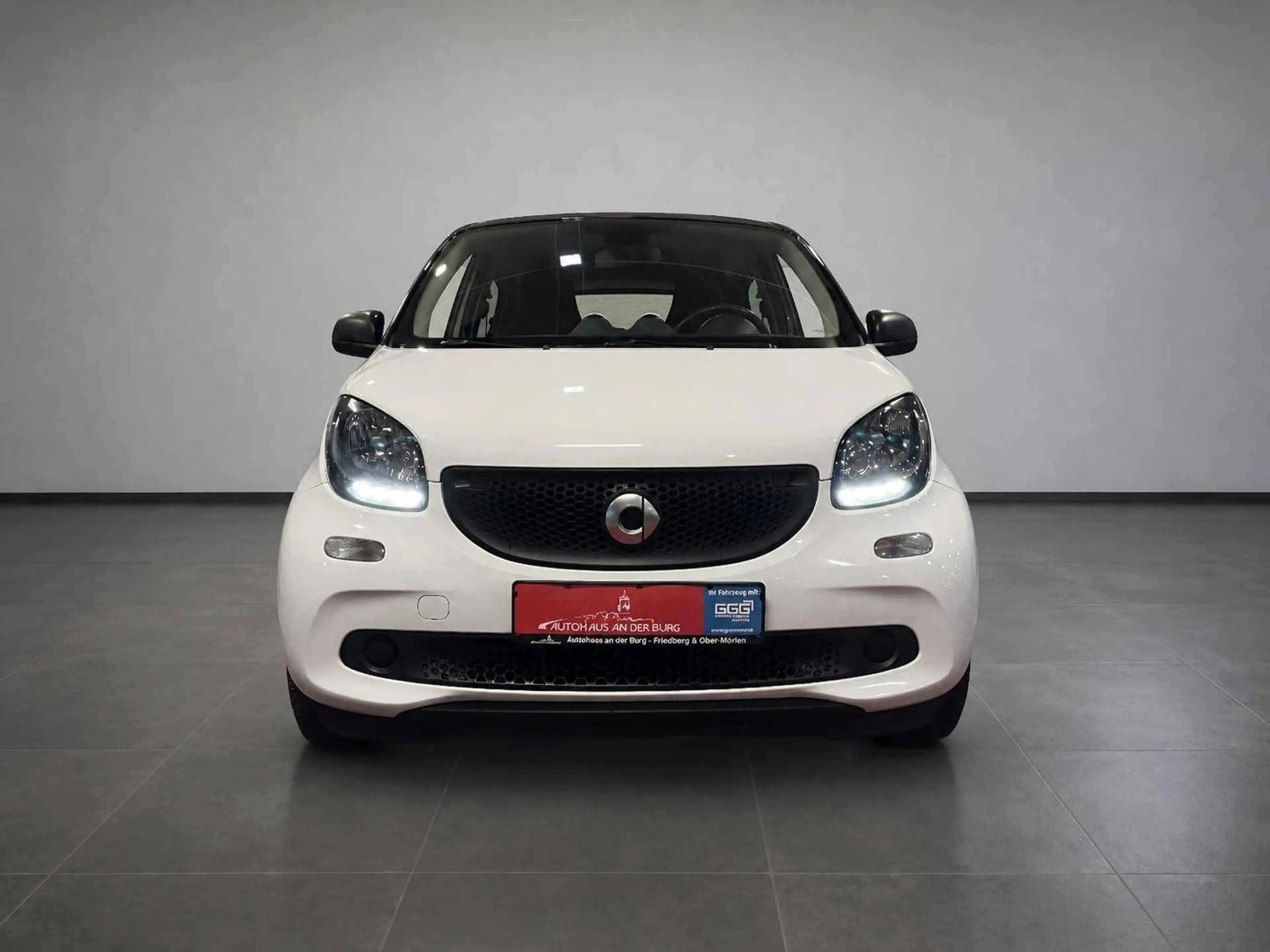 smart forFour * BT + USB + FM + 4 Sitze * — photo 2