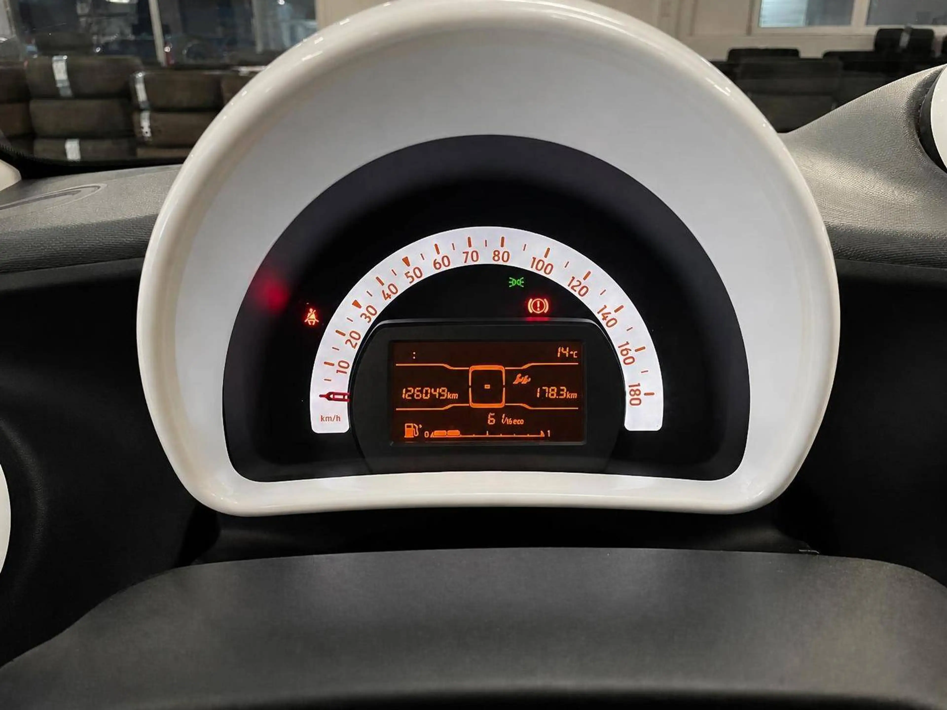 smart forFour * BT + USB + FM + 4 Sitze * — photo 13
