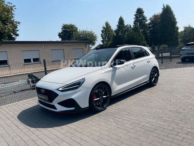 Imagine Hyundai i30 N Performance Pano/Schalensitze/Automatik
