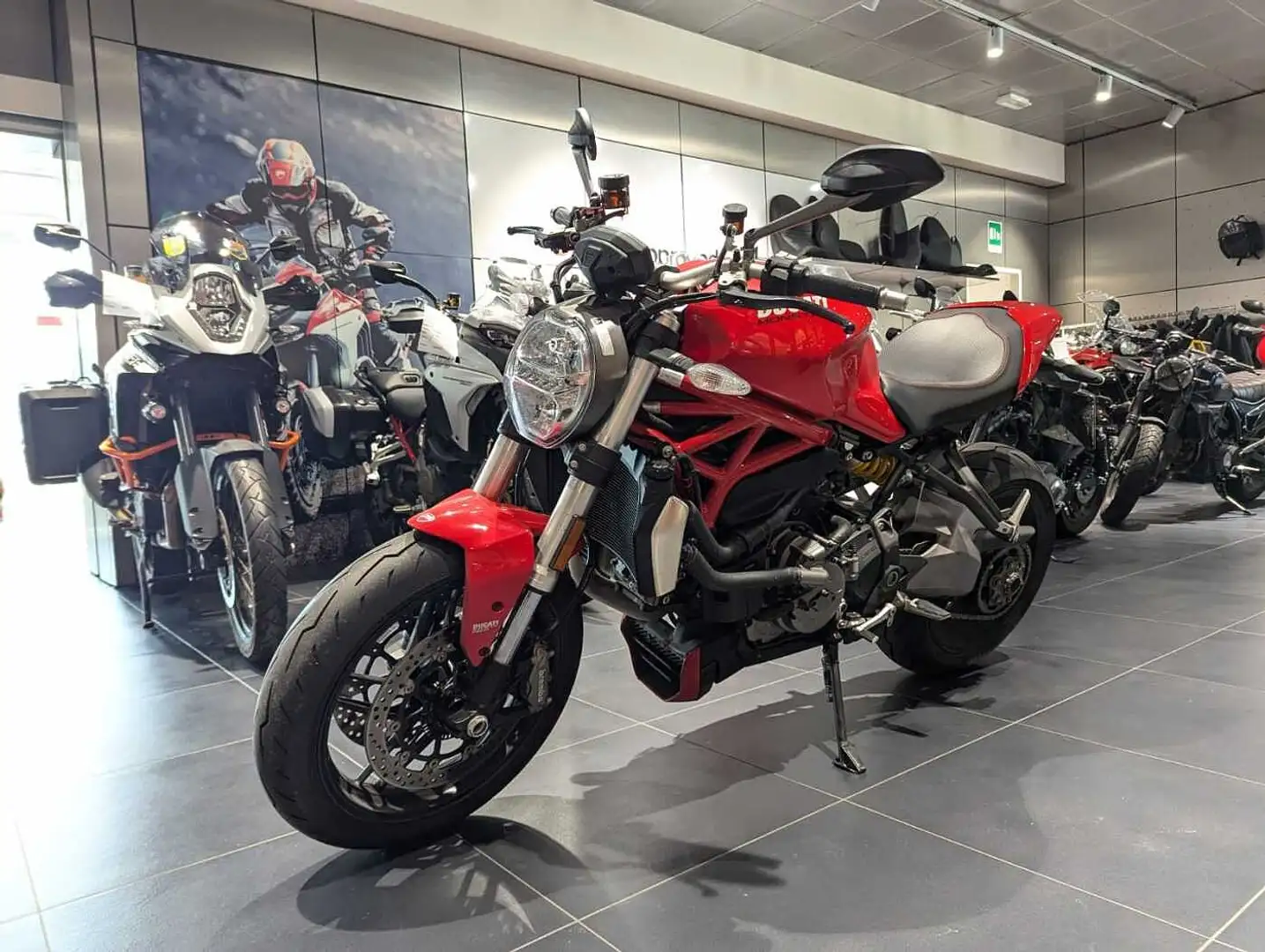 Ducati Monster 1200 Monster 1200 Rosso - 2