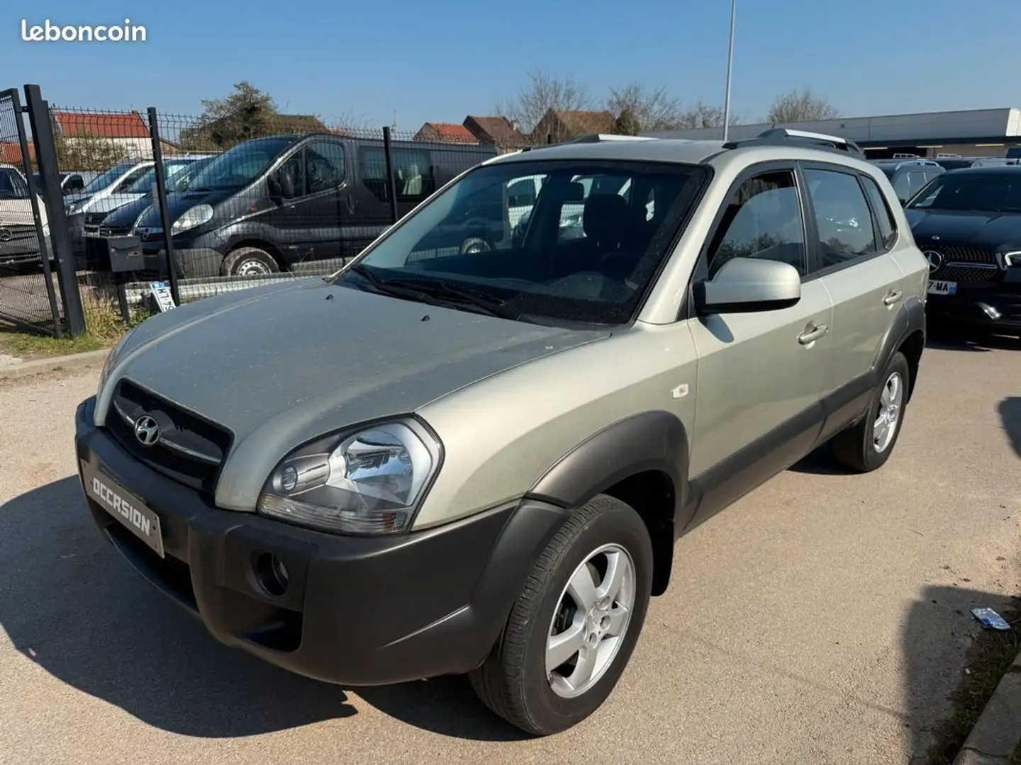 Hyundai TUCSON 2.0 essence 140cv 45000Km 1ere Main état exception Beige - 1
