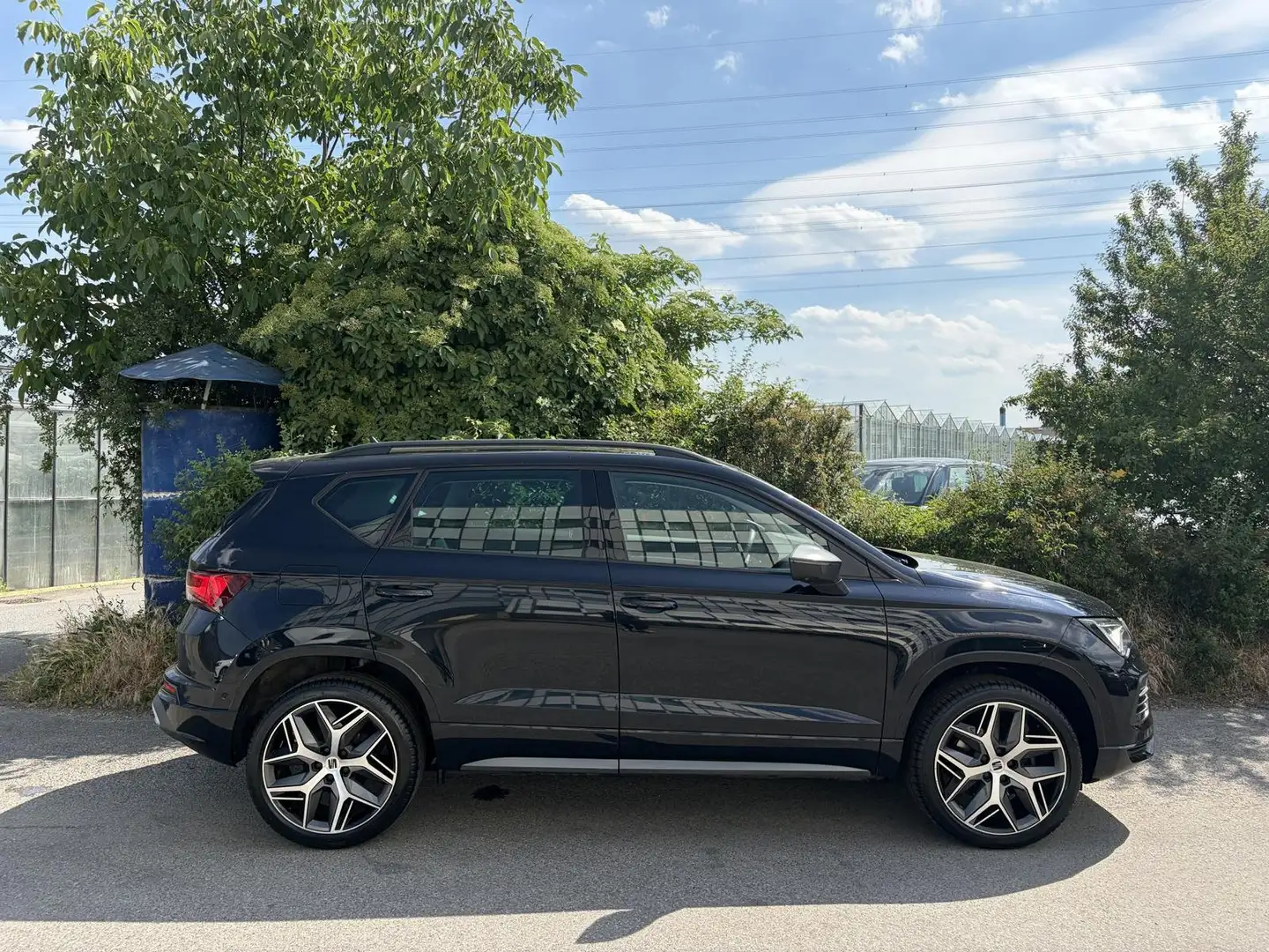 SEAT Ateca FR 1,5 TSI DSG AHK ACC LED CarPlay 1.Besitz SR+WR Schwarz - 2