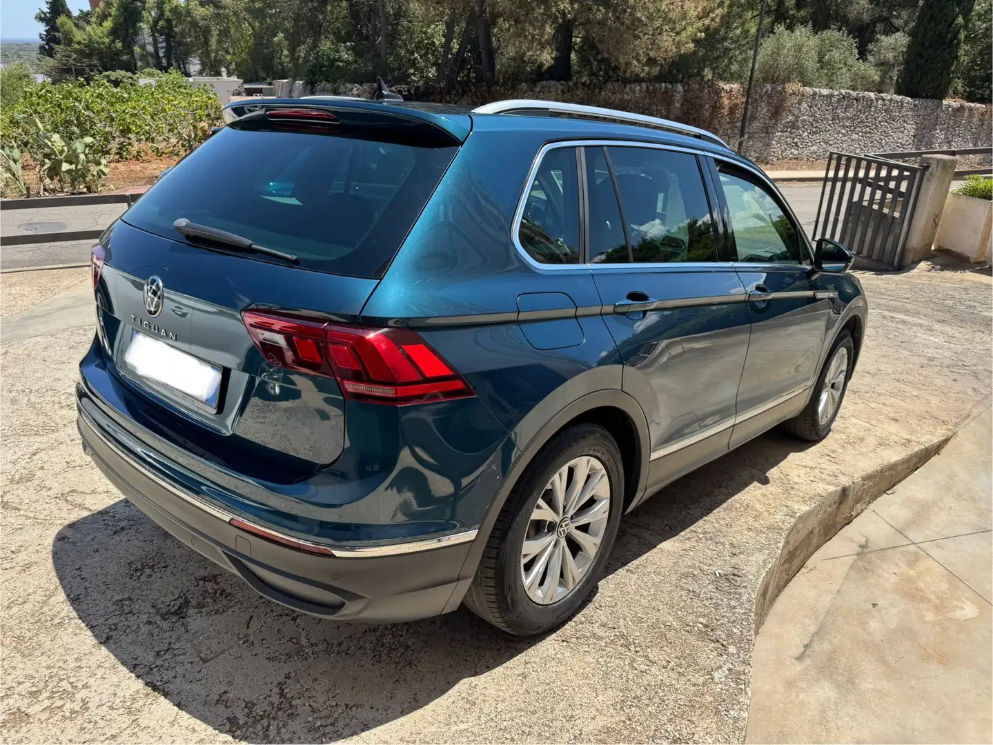Volkswagen Tiguan 2.0 TDI - DSG - STUPENDA - - 2