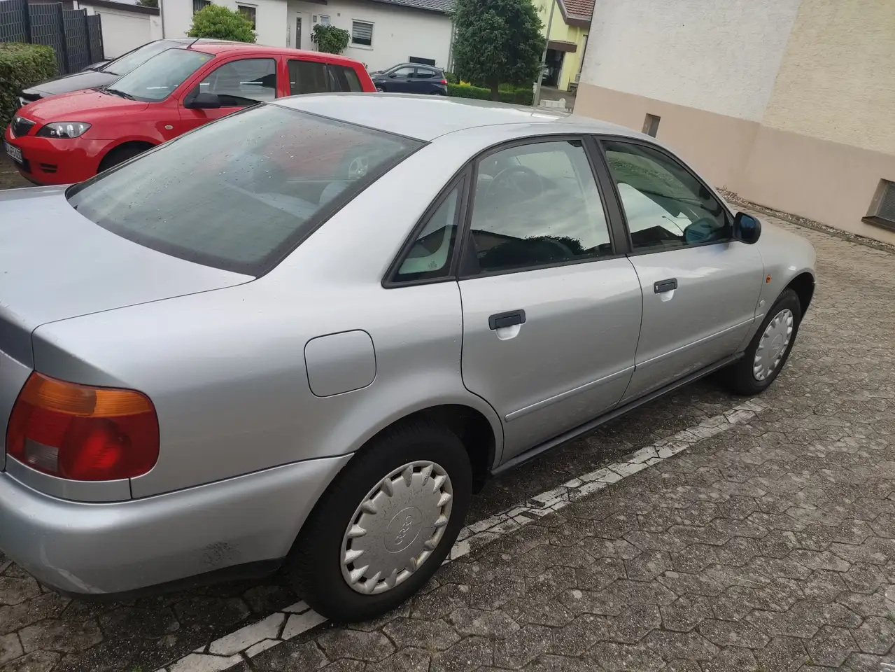 Audi A4 1.6, foto 4