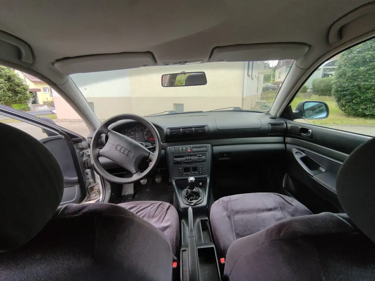 Audi A4 1.6, foto 7