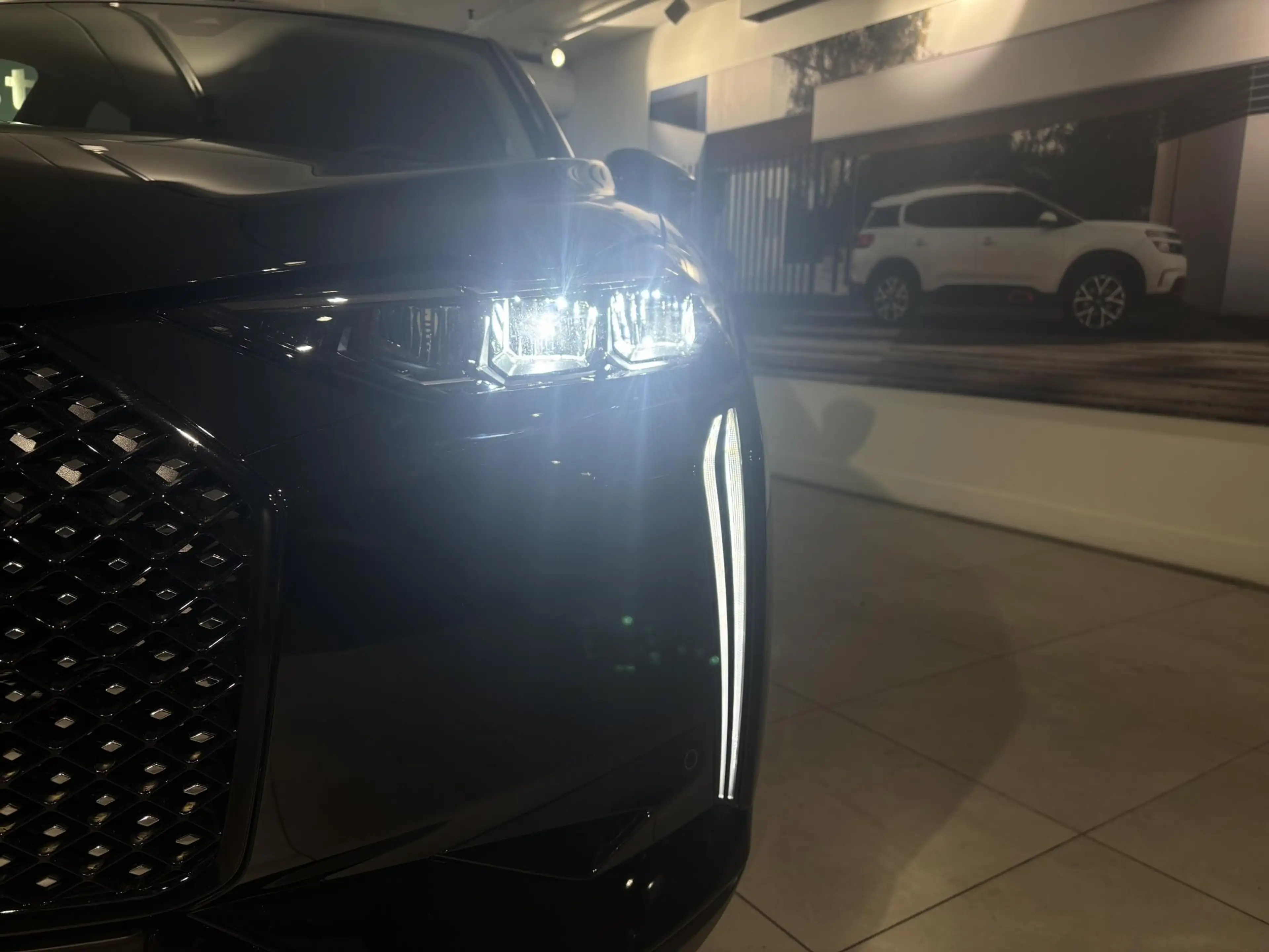 DS Automobiles DS 3 1.2 Hybrid 136 Edition France | 360 vision | Stoel — photo 8