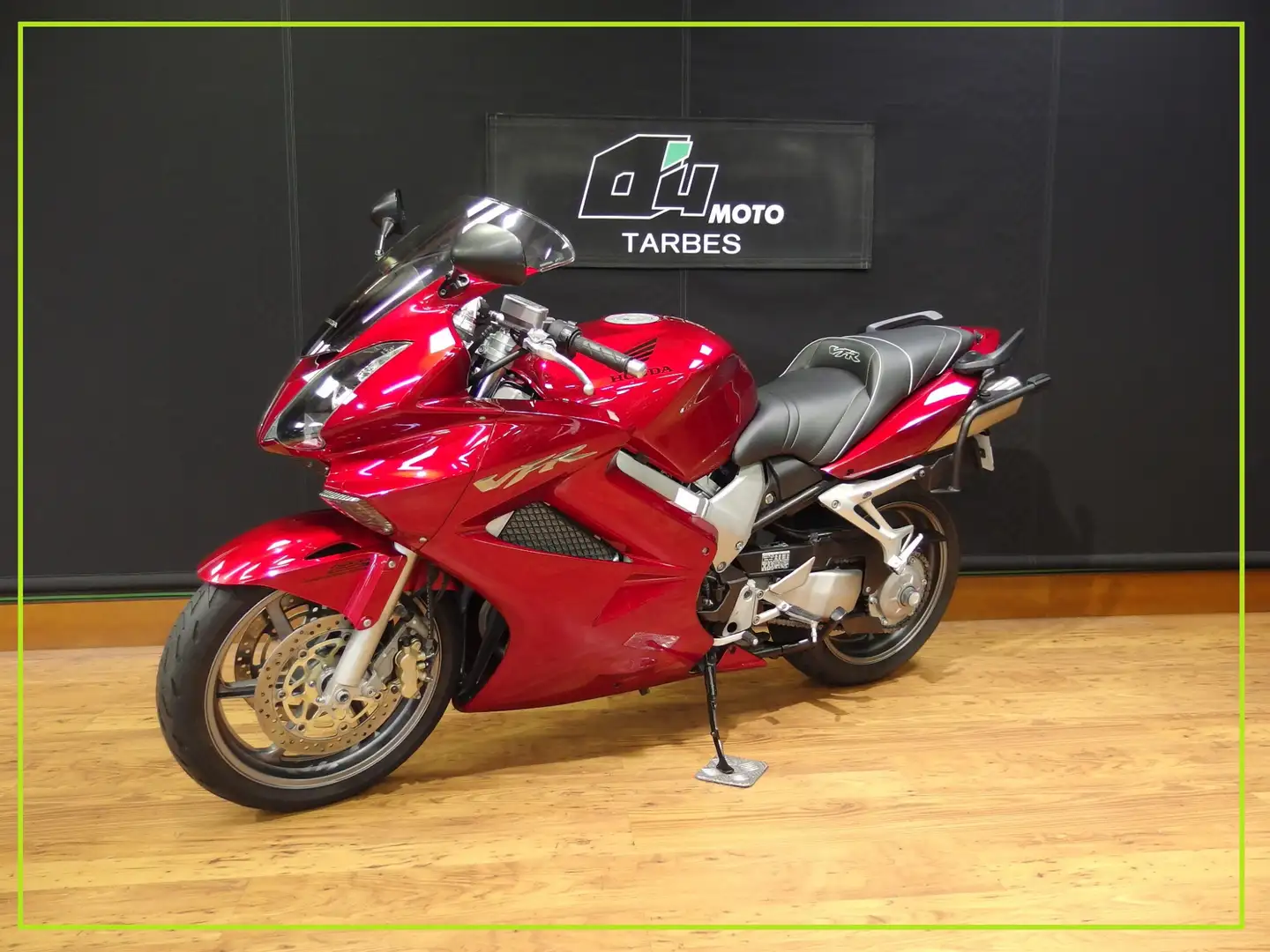 Honda VFR 800 Rouge - 2