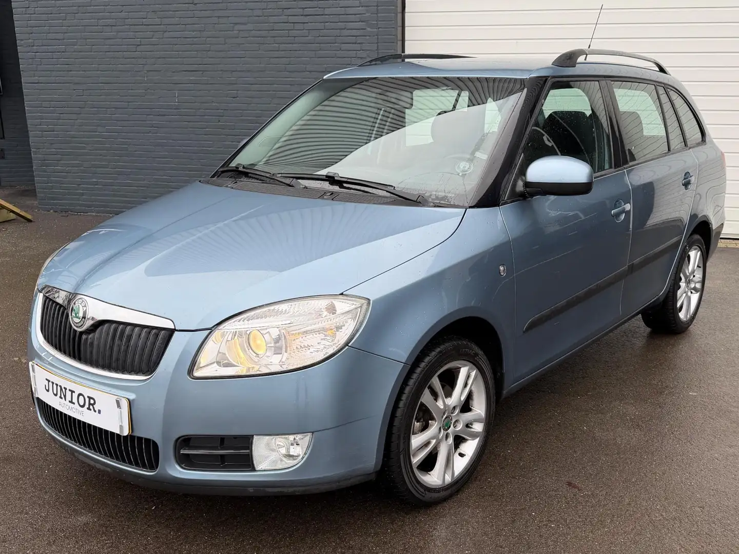 Skoda Fabia Combi 1.6-16V Sport 2DEEIG/DEALERO-H/XENON/CRUISE/ Blau - 2