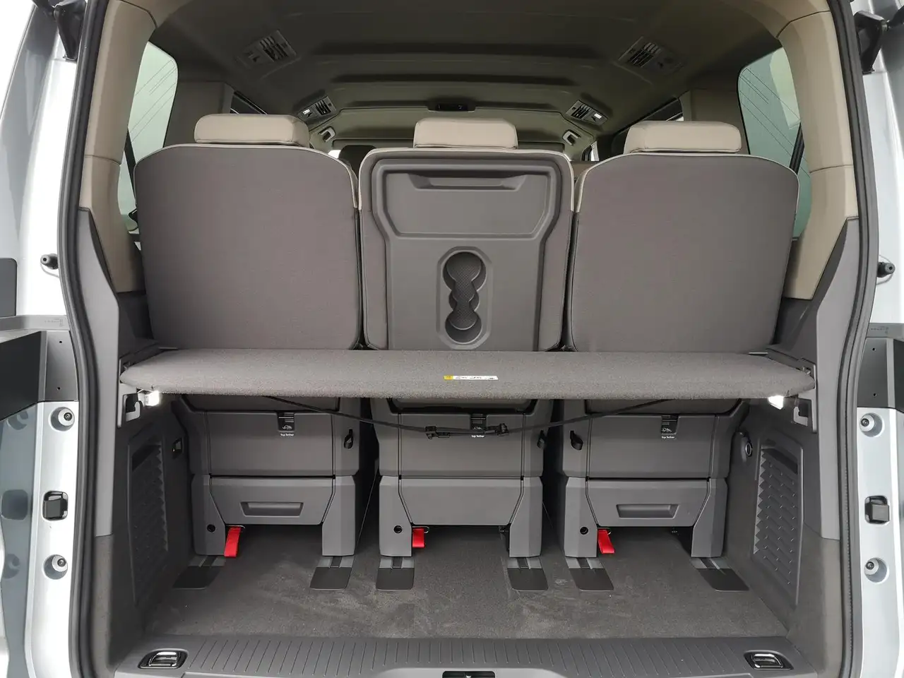 Volkswagen T7 Multivan 2,0TDI DSG Sport Edition Komfort LÜ 5 Sitzer 10