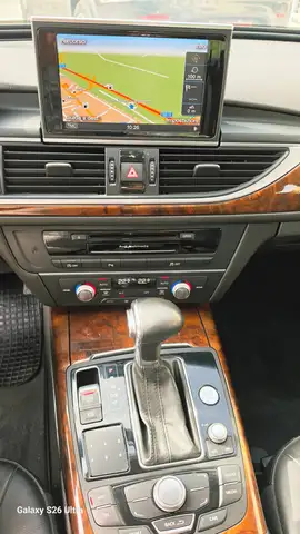 Audi A6 view 12