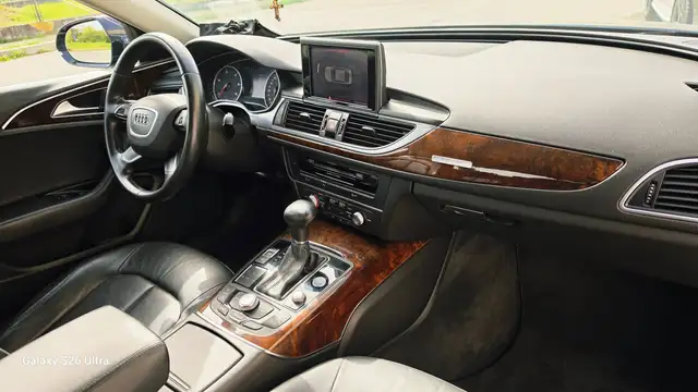 Audi A6 view 10