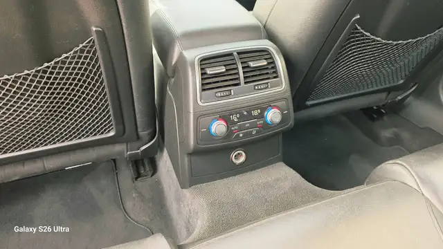 Audi A6 view 14
