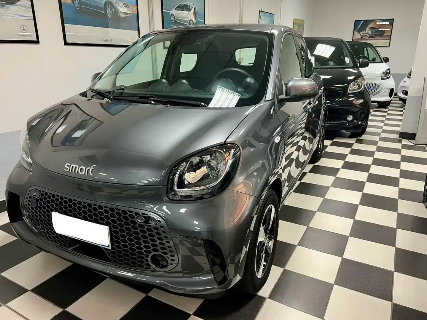 smart forFour EQ Passion Grigio - 1
