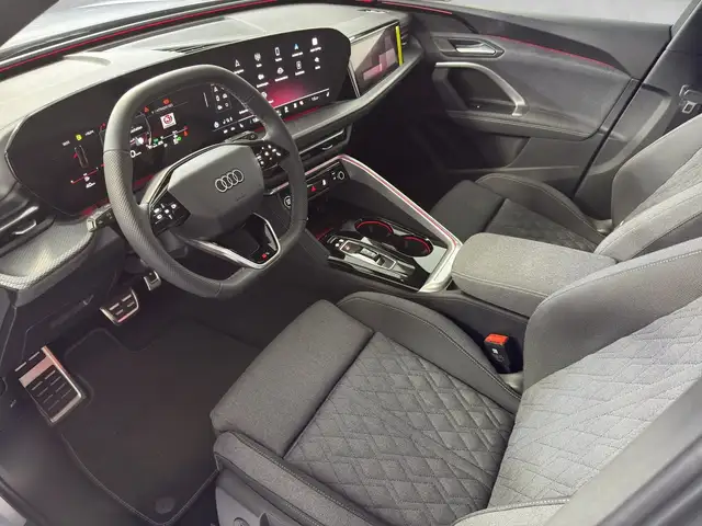 Audi Q5 view 6