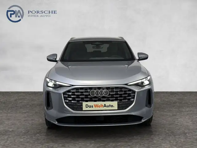 Audi Q5 view 2