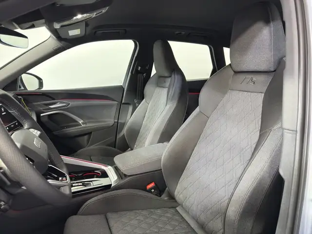 Audi Q5 view 14