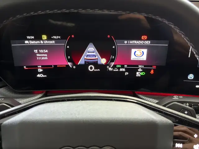 Audi Q5 view 9