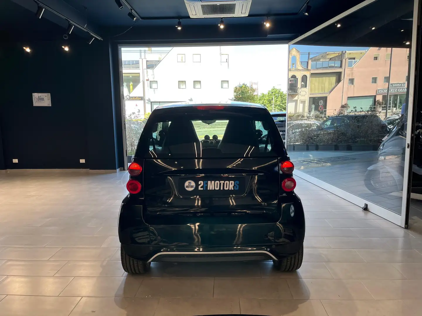 smart forTwo 0.8 cdi Pure 54cv FL Чорний - 2