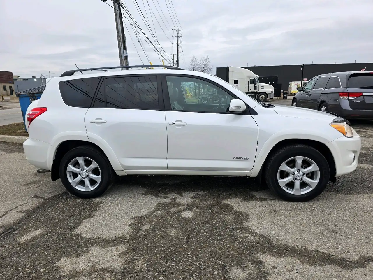 Toyota RAV 4 снимка Toyota RAV 4