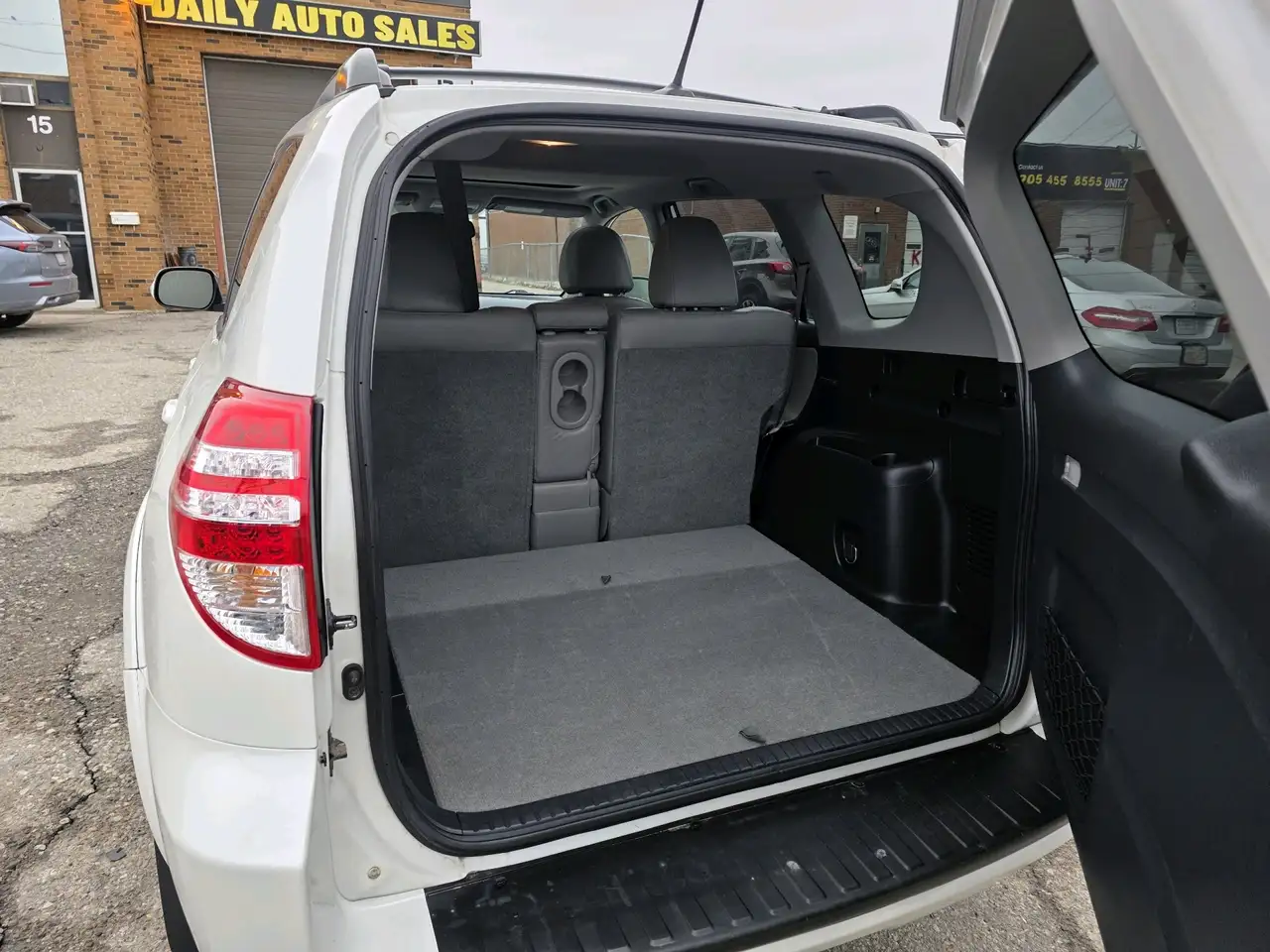Toyota RAV 4 снимка Toyota RAV 4